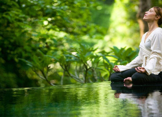 Meditation_in_a_yoga_asana