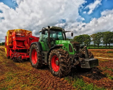 Choosing the right tractor, Farm tractor selection, Tractor buying guide, Tractor size and horsepower, Agricultural machinery choice, Best tractor for farming, Tractor features, Farm equipment selection, Farm machinery tips, Selecting the perfect tractor, Tractor models, Agricultural vehicle buying, Tractor purchase advice, Tractor specifications, Farm equipment comparison